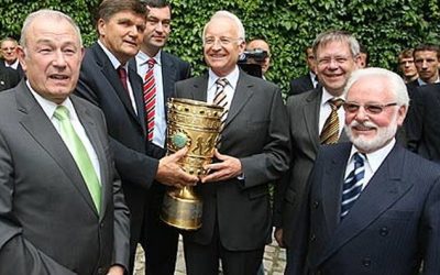 125 Jahre FCN – ein unvergesslicher Moment: Club feiert Pokalsieg auf der Kaiserburg